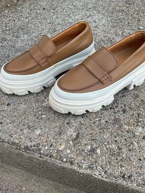 Ganni Women’s Natural Loafer